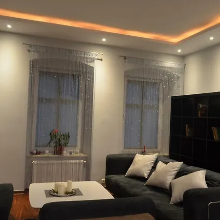 Silver Apartment *