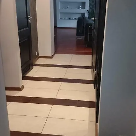 Silver Apartment *