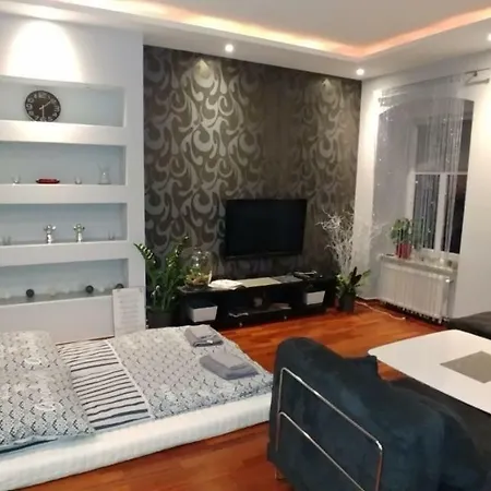 Apartment Silver